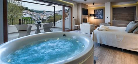 hotels with jacuzzi in room near me|Iba pa.